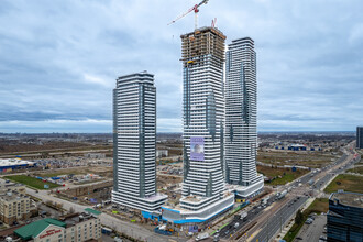 Grand at Festival Condominiums in Vaughan, ON - Building Photo - Building Photo