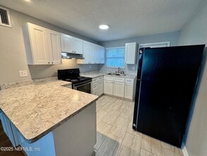 3337 Drew St in Jacksonville, FL - Building Photo - Building Photo