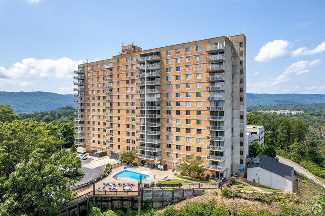 property at 1131 Stringers Ridge Rd