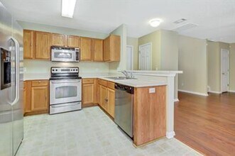 139 Wax Myrtle Ct in Savannah, GA - Building Photo - Building Photo