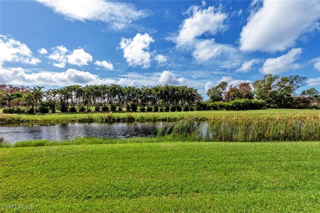12250 Tamiami Trl E
