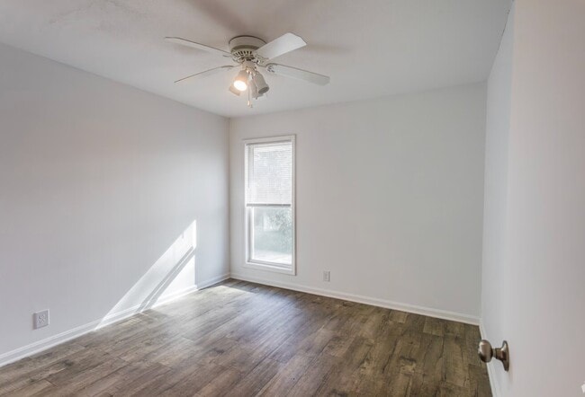 608 Jack Warner Pkwy, Unit 1 bedroom in Tuscaloosa, AL - Building Photo - Building Photo