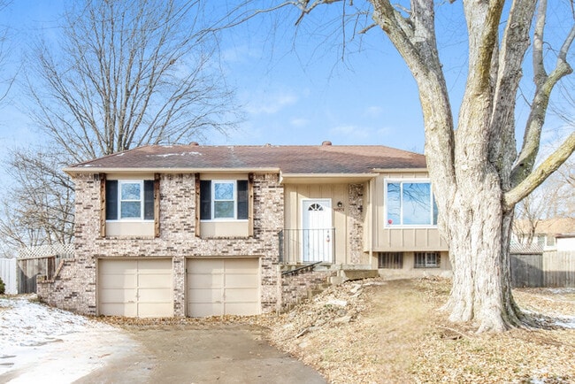 property at 19701 E 17th Ct N