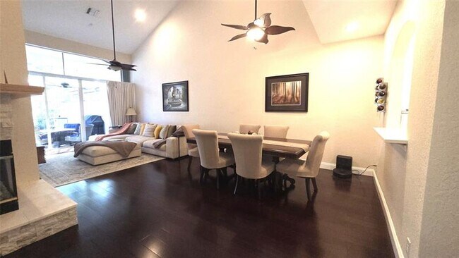 property at 504 W Palm Aire Dr