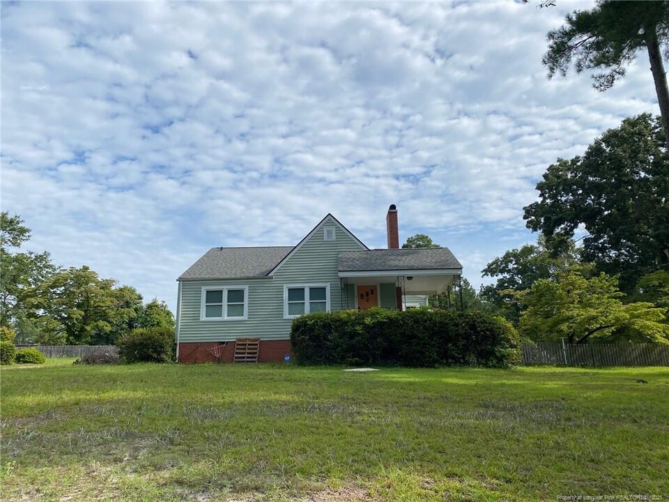 413 Early St in Fayetteville, NC - Building Photo