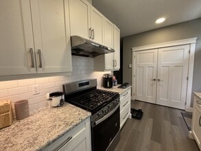 643 Lambert Ave in Nanaimo, BC - Building Photo - Building Photo