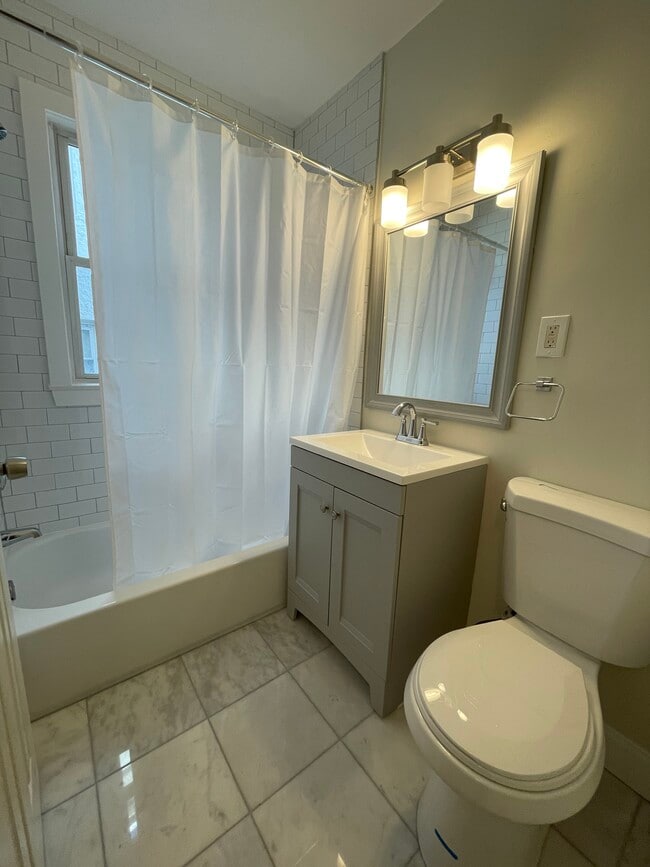 94 Winthrop Shore Dr in Winthrop, MA - Building Photo - Building Photo