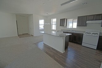 6303 Gannett Dr NE in Rio Rancho, NM - Building Photo - Building Photo