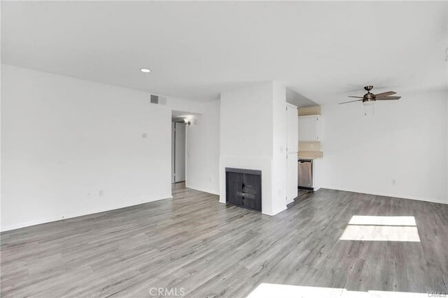 property at 4406 Cahuenga Blvd