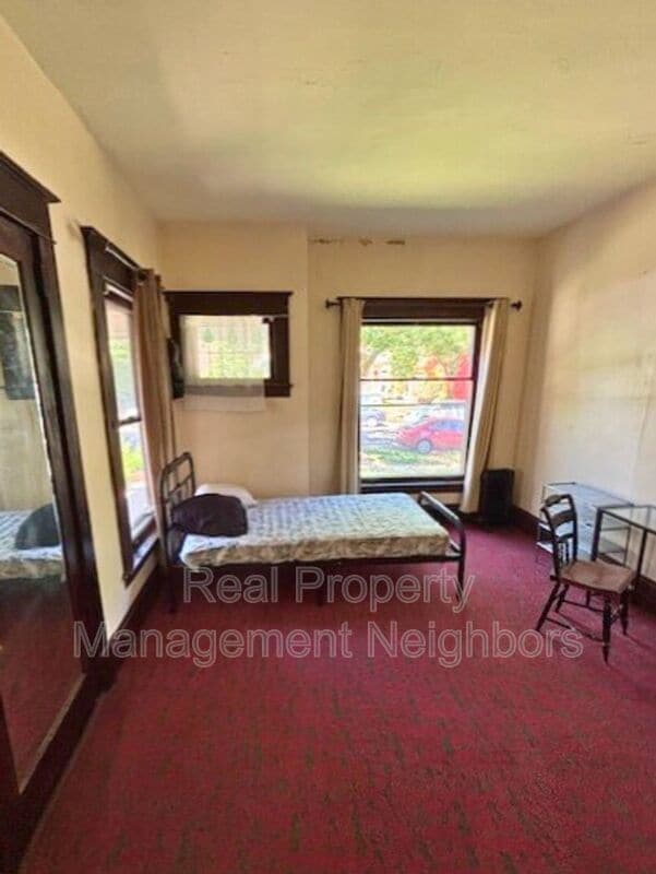 property at 216 Lafayette Ave NE
