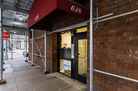 618 Washington St in New York, NY - Building Photo - Building Photo