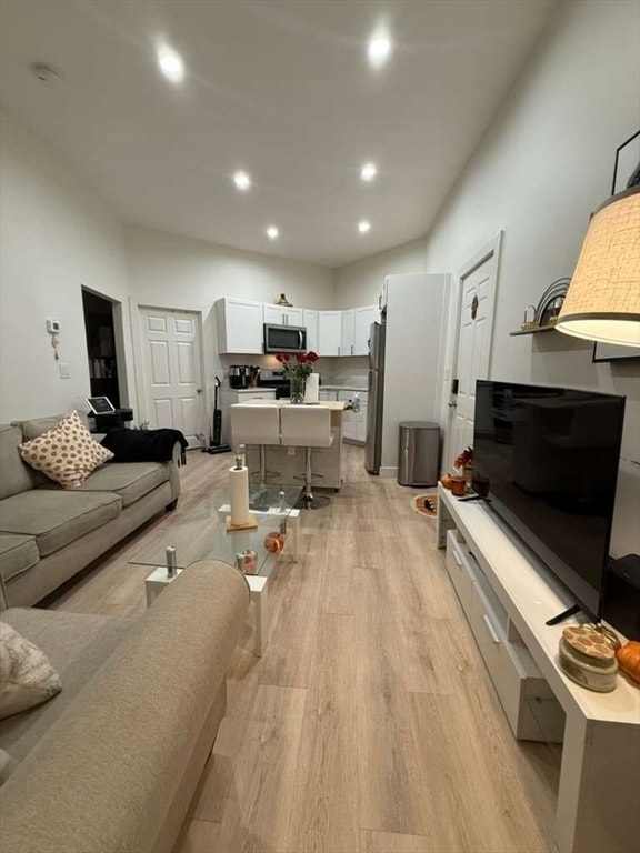 4 Crest Ave in Revere, MA - Building Photo - Building Photo