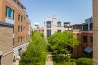 Apartments in Glen Ellyn, IL