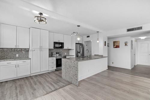 property at 4200 Hillcrest Dr