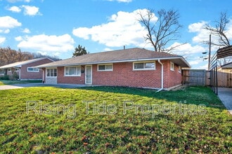 2176 Los Arrow Dr in Dayton, OH - Building Photo - Building Photo