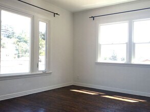 1629 Rendall Pl in Los Angeles, CA - Foto de edificio - Building Photo