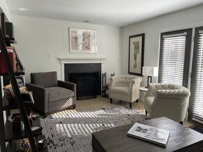 1803 Adair Bridge Cv in Germantown, TN - Building Photo - Building Photo
