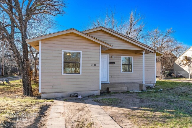 1529 N 11th St in Abilene, TX - Building Photo - Building Photo