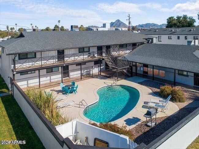 property at 502 E Mariposa St