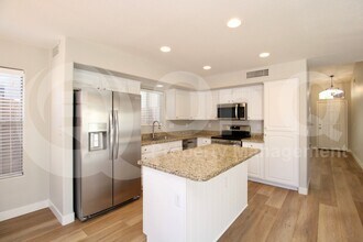 20814 N 38th St in Phoenix, AZ - Foto de edificio - Building Photo