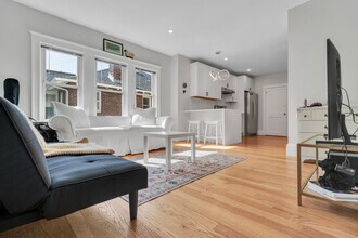 99 Kilsyth Rd, Unit #2 in Boston, MA - Building Photo - Building Photo