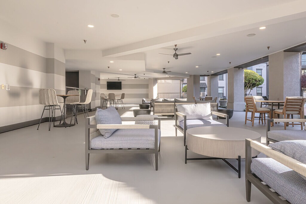 Fitzhugh Urban Flats Apartments in Dallas, TX