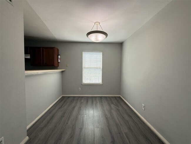 property at 304 Dell Ct