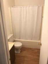 1501 Ensign Dr, Unit 1N in Normal, IL - Building Photo - Building Photo