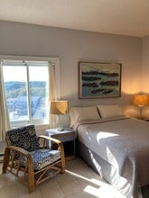 1 Cleaves St, Unit 607 in Old Orchard Beach, ME - Foto de edificio - Building Photo
