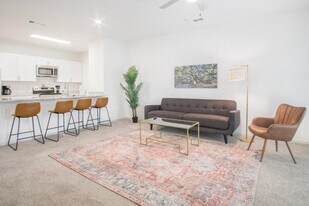 8359 Coventry Ct in Charleston, SC - Building Photo