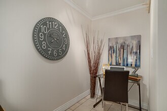 1825 Purcell Way in North Vancouver, BC - Building Photo - Building Photo