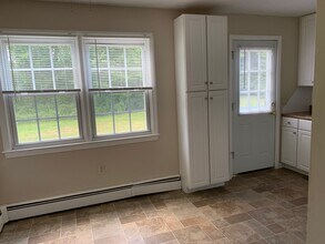 105 Cushman Rd in Ashford, CT - Building Photo - Building Photo