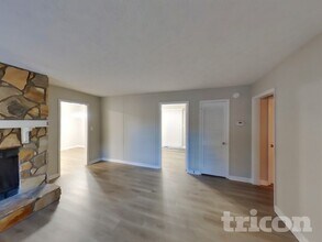 4737 Cedar Lake Dr SE in Conyers, GA - Building Photo - Building Photo