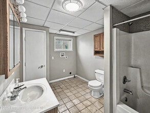 1125 Reynolds Ave in Taylor, PA - Building Photo - Building Photo