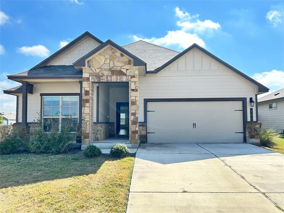 180 Onna St in Taylor, TX - Building Photo