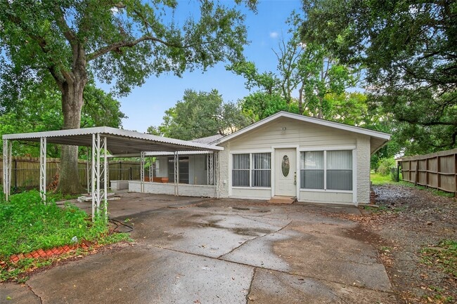 3438 5th St in Stafford, TX - Building Photo - Building Photo