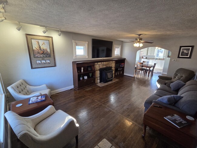 316 S 82nd St in Kansas City, KS - Foto de edificio - Building Photo