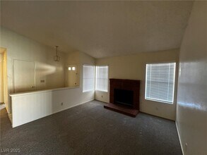 634 Freeburg Pl in Las Vegas, NV - Building Photo - Building Photo