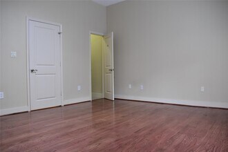 5515 Petty St in Houston, TX - Building Photo - Building Photo