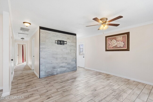 40 Seabreeze Way in Keansburg, NJ - Building Photo - Building Photo