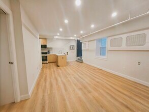 4 Joy St, Unit 101 in Boston, MA - Foto de edificio - Building Photo