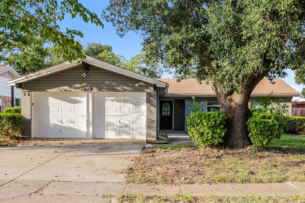 629 Dawn Dr in Garland, TX - Building Photo