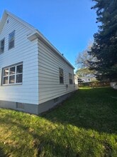 1024 Heights St in Niagara, WI - Building Photo - Building Photo