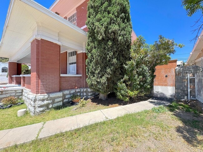 property at 2801 Wheeling Ave