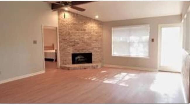 14319 Whitecross Dr in Houston, TX - Building Photo - Building Photo