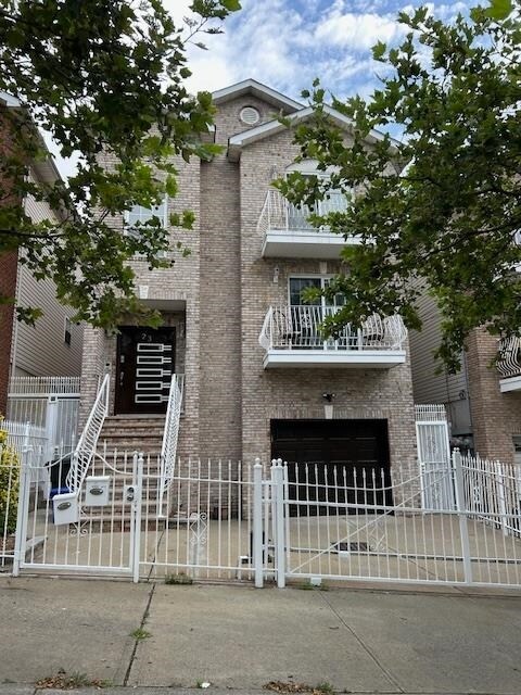 23 Chester Ave in Newark, NJ - Building Photo