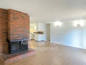 585 NW Walnut Blvd in Corvallis, OR - Building Photo - Building Photo