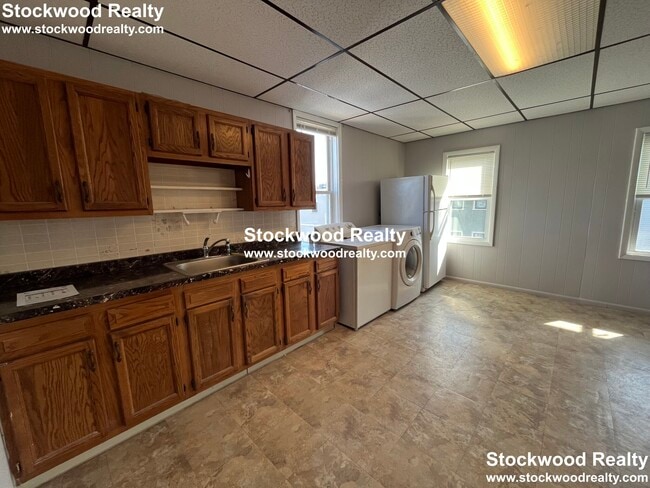 14 Washburn St, Unit 1