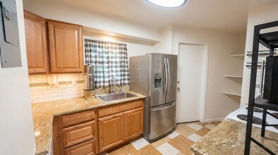 742 Alcatraz Ave in Oakland, CA - Building Photo - Building Photo