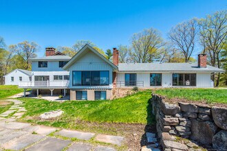 43 Prattling Pond Rd in Farmington, CT - Building Photo - Building Photo